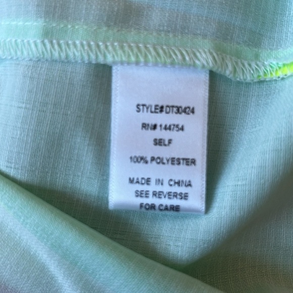 🆕 Davi & Dani Women's Multicolor Striped Long Sleeve Oversized Blouse Size M - Picture 9 of 11